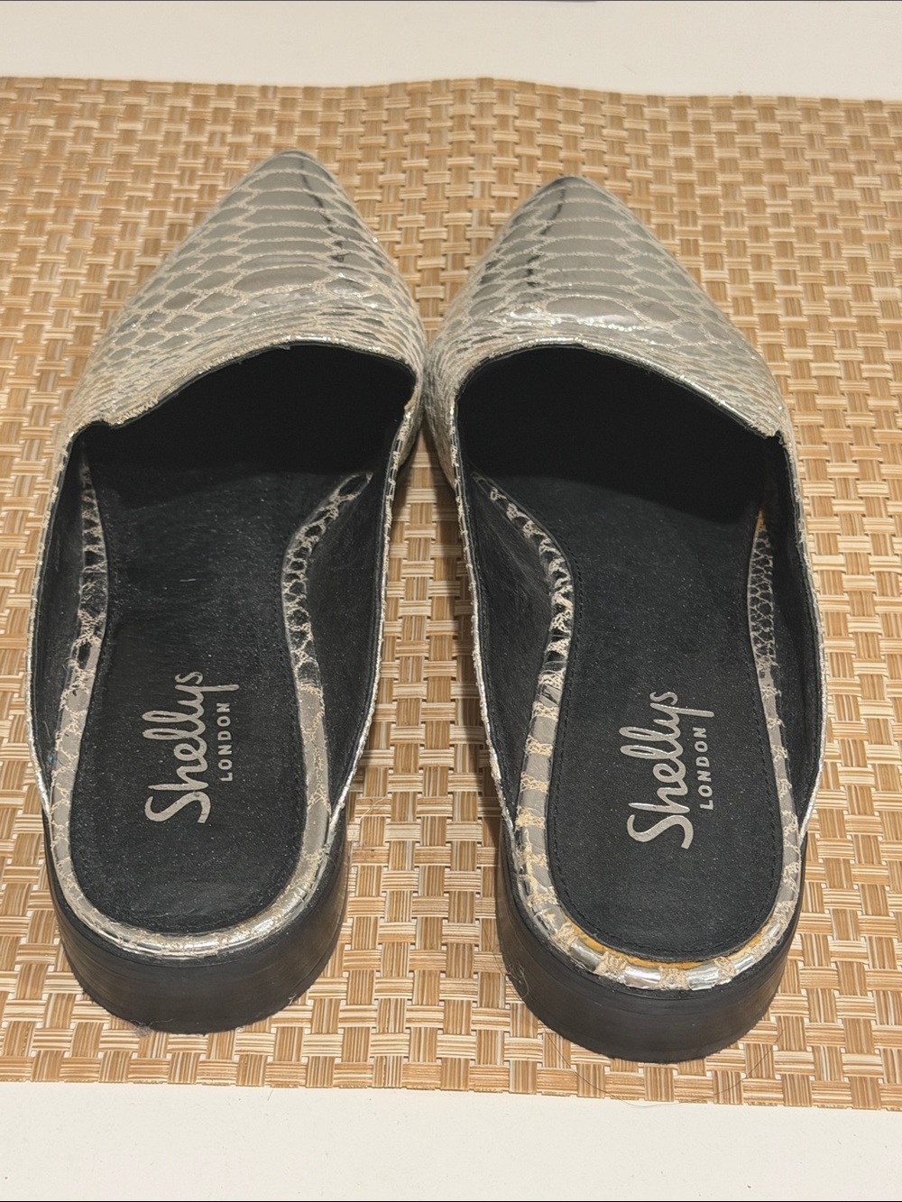 Shellys London Silver Textured Pointed Mules - Picture 2 of 4